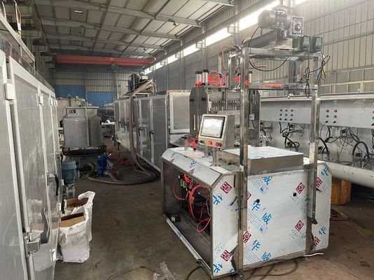 Machine à faire des bonbons à base de gelée de fruits à mixeur semi-automatique avec dépôt automatique de bonbons
