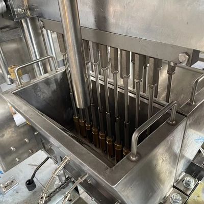 Machine à faire des bonbons à base de gelée de fruits à mixeur semi-automatique avec dépôt automatique de bonbons