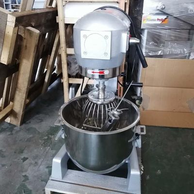 Machine de mélangeur de pâte planétaire à grande vitesse avec 3 types de batteurs et une cuve en acier de stagnation