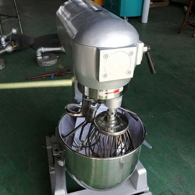 Machine de mélangeur de pâte planétaire à grande vitesse avec 3 types de batteurs et une cuve en acier de stagnation