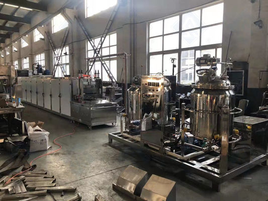 Machine industrielle de fabrication de bonbons avec une productivité élevée et un fonctionnement entièrement automatique