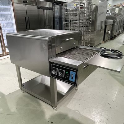 Un seul four 380V Transporteur commercial automatique Forneau à pizza Idéal pour la production de pizzeria