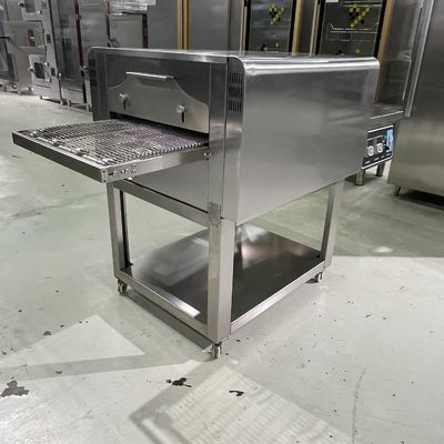 Un seul four 380V Transporteur commercial automatique Forneau à pizza Idéal pour la production de pizzeria