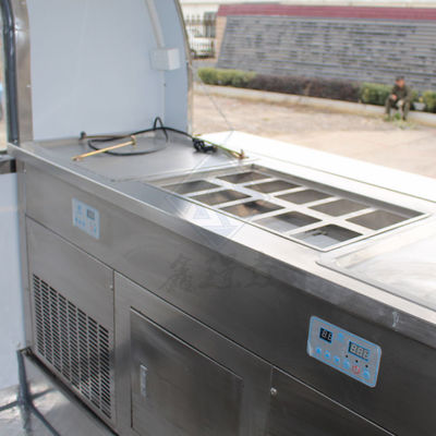 Europe Cuisine mobile Donut Frites Hamburger Food Truck avec maintenance sur le terrain