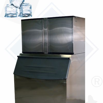 Machine de fabrication de glace en cubes à haute productivité pour cubes de glace de 22*22 mm dans les milieux industriels