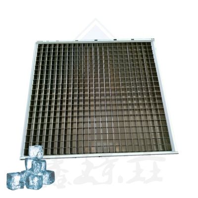 Fabrication de cubes de glace commerciaux avec condensateur de refroidissement air/eau et évaporateur de glace