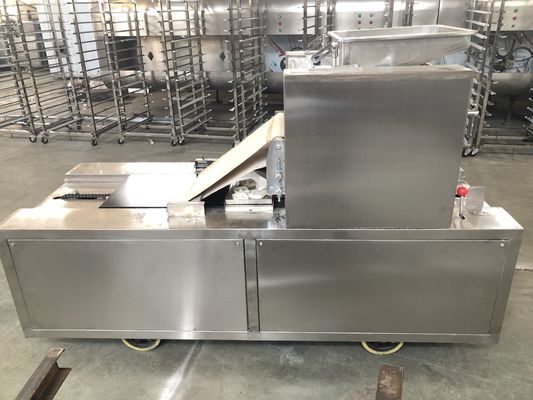 Entreprise de boulangerie industrielle 2 kW machine à biscuits semi-automatique pour les noix matière première
