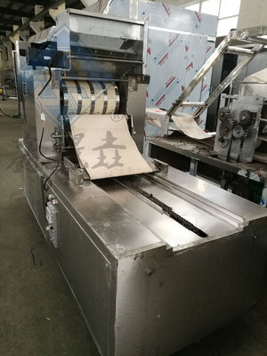 Machine de traitement des biscuits industriels avec fonction multifonctionnelle