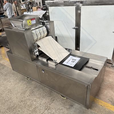 Machine à faire des gâteaux à base de noix