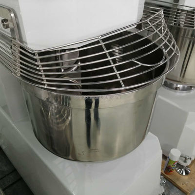 Mélangeur spirale professionnel pour le mélange de farine sur mesure dans la production commerciale de pâte à pain