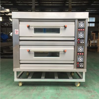 Un four unique à 2 plateaux et 4 plateaux, parfait pour la boulangerie et l'équipement hôtelier.