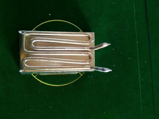 Machine de fabrication de glace en blocs commerciaux 29 mm*29 mm*22 mm Taille de glace 30*30*22 Évaporateur