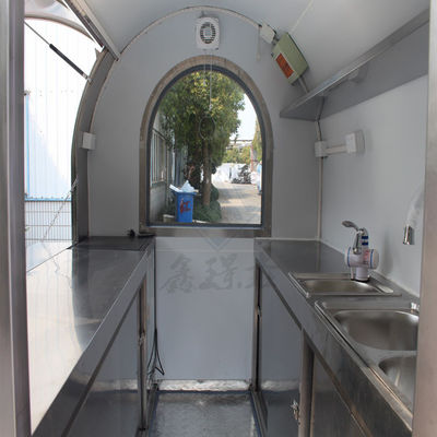 Une remorque de panier alimentaire à haute productivité avec four à cuisson à entraînement à Shanghai