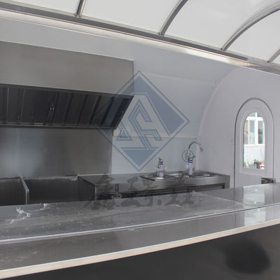 Vente de rue en plein air à double essieu camion de collation personnalisé avec équipement