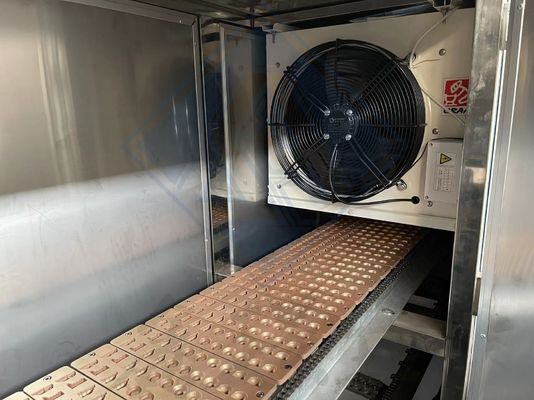 Machine automatique de fabrication de bonbons à la gelée gommée pour la ligne de production de bonbons à la cacahuète 1,5 kW