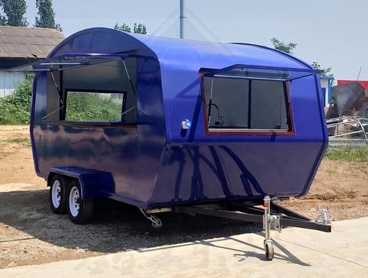 Un camion-restaurant entièrement équipé en acier galvanisé pour des crêpes délicieuses, des tacos et du café