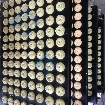 Machine industrielle entièrement automatique pour faire des biscuits au chocolat avec sortie de crème glacée