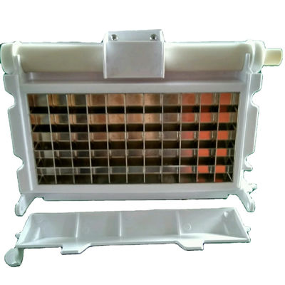 Fabricant industriel de glaçons avec une capacité de production de 65 kg/24h et un système de refroidissement air/eau