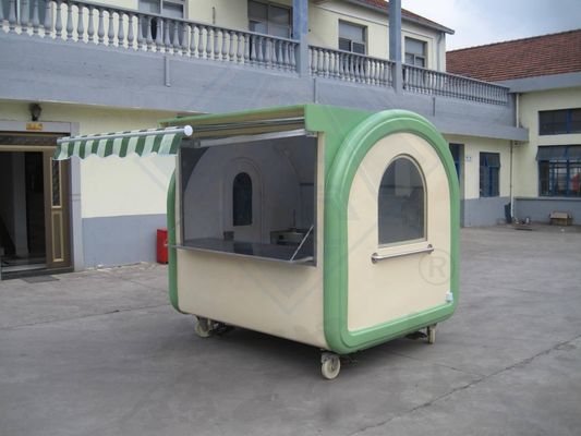 Fonction du camion alimentaire mobile en extérieur Vente de machines à collations Fonction de fournir de la nourriture