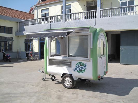 Trailers alimentaires mobiles à concession rapide avec cuisine entière en acier galvanisé et 200 sets