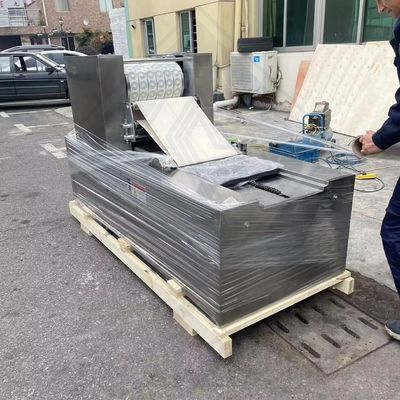 Machine de fabrication de biscuits doux à la ceinture japonaise de 400 mm pour la production automatique de crème à biscuits