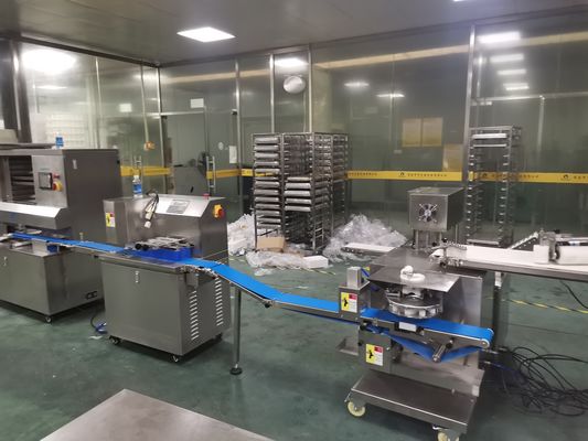 Double couleur biscuits Mochi machine de remplissage de crème glacée JY-868 PLC facile à utiliser 3 Hopper