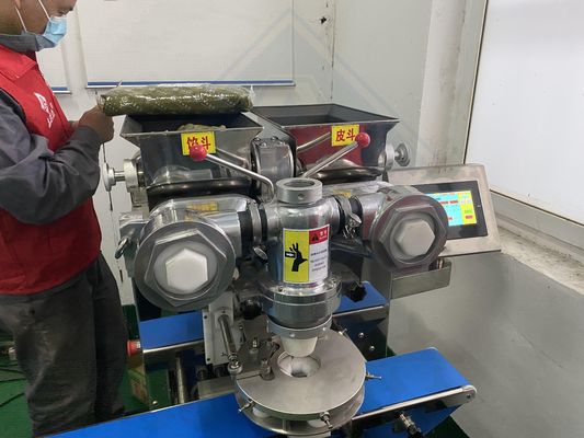 1.2x0.8x1.0 m Machine automatique pour incruster et former des boules de riz