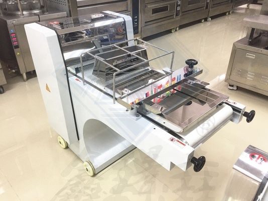 Coupeuse et coupeuse multifonctionnelle pour les gâteaux à la pizza