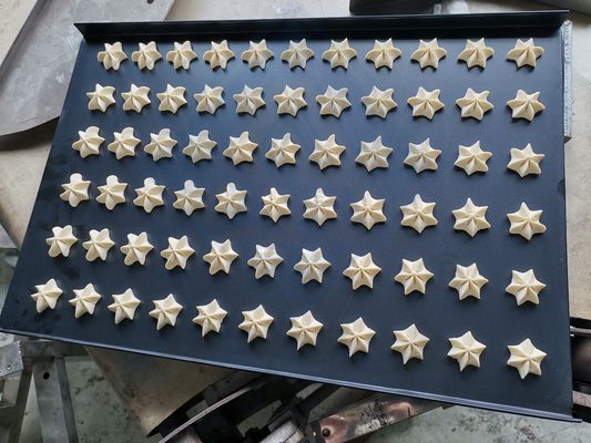Machine de fabrication de biscuits en argent à haute productivité pour les besoins du client