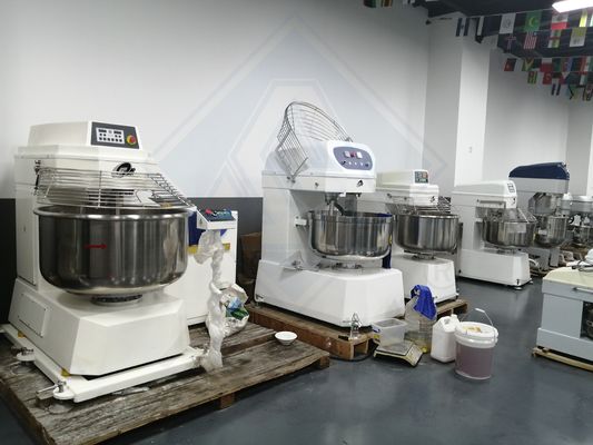 Mélangeur industriel de pâte de boulangerie de capacité 20L/30L/40L/50L/60L/70L/80L/120L/200L/248L
