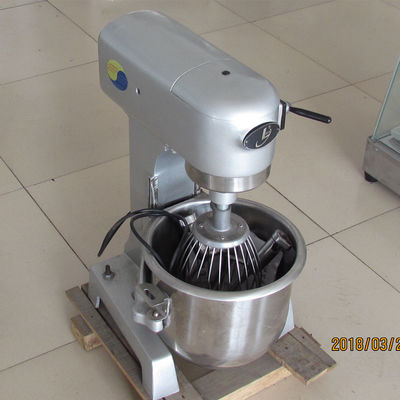 Mélangeur électrique de gâteaux de 10 litres avec conception planétaire et fonctionnement facile