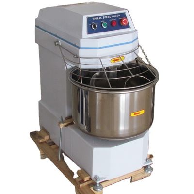 Économie d'énergie 50 kg mélangeur de pâte en acier inoxydable en spirale pour le pétrissage professionnel de la pâte