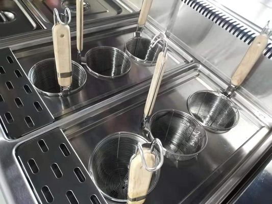 Élégante cuisinière à gaz de bureau en acier inoxydable