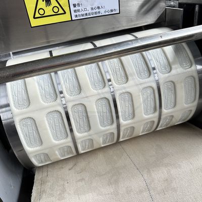 Machine à biscuits à moulage rotatif automatique pour biscuits et biscuits de forme parfaite