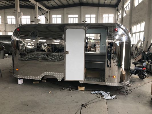 Route roue Hotdog Cart Food Truck Mobile Trailer avec un restaurant entièrement équipé