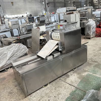 Machine automatique de fabrication de biscuits 220v/380v à tension pour la production professionnelle de biscuits