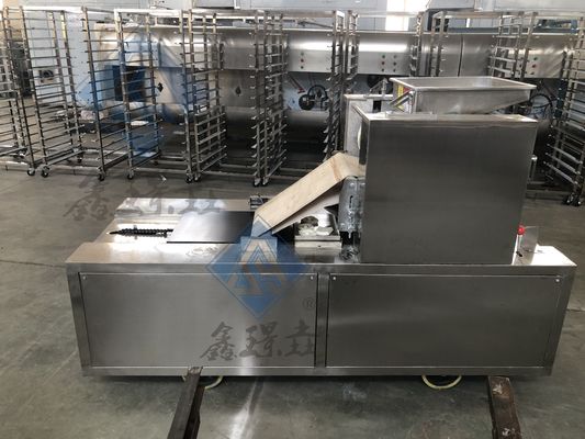 Machine automatique pour la fabrication à grande échelle de biscuits