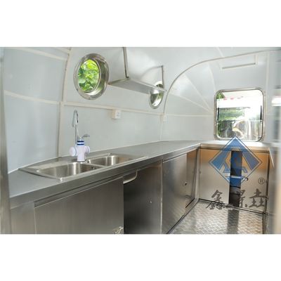 Chariots alimentaires commerciaux Camion alimentaire mobile avec cuisine et four à pizza Vendeur de confiance