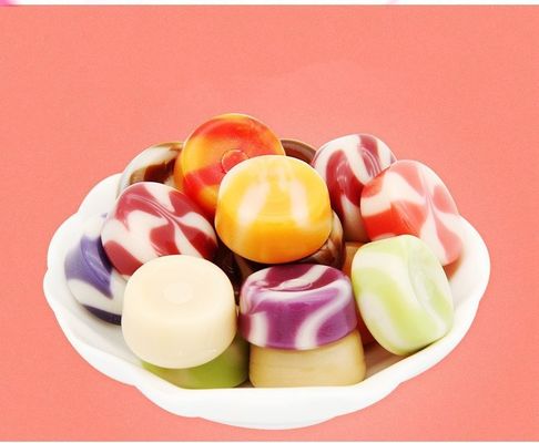 500 kg machine à bonbons en caoutchouc déposant des bonbons durs avec une productivité élevée