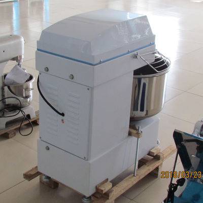 Mélangeuse de farine de blé machine à pain 50 kg mélangeuse de pâte de gâteau pour la cuisson de gâteaux et de pizzas
