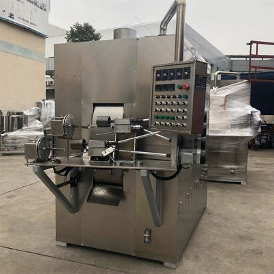 Une machine de fabrication de rouleaux de galettes de beurre de chocolat à haute productivité