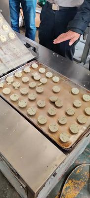 220V/380V Voltage fabricant de biscuits commerciaux avec conception personnalisable 2350*1150*1350mm